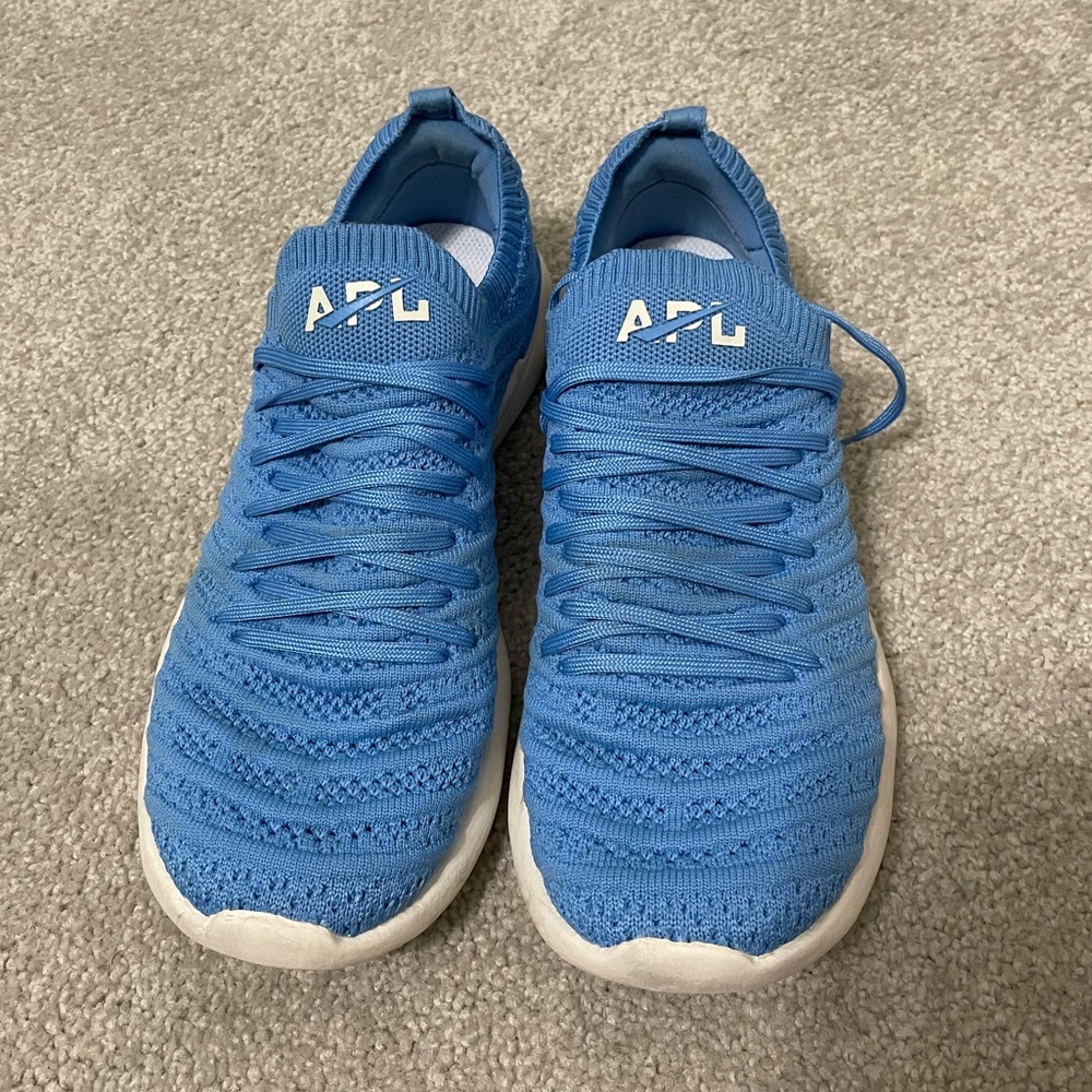 SOLD APL Techloom Wave sneakers